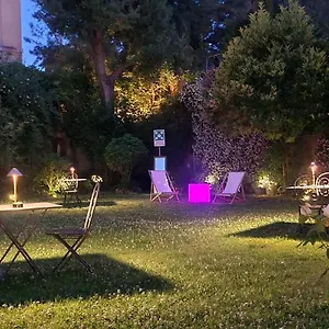 Bed and breakfast Riari Garden